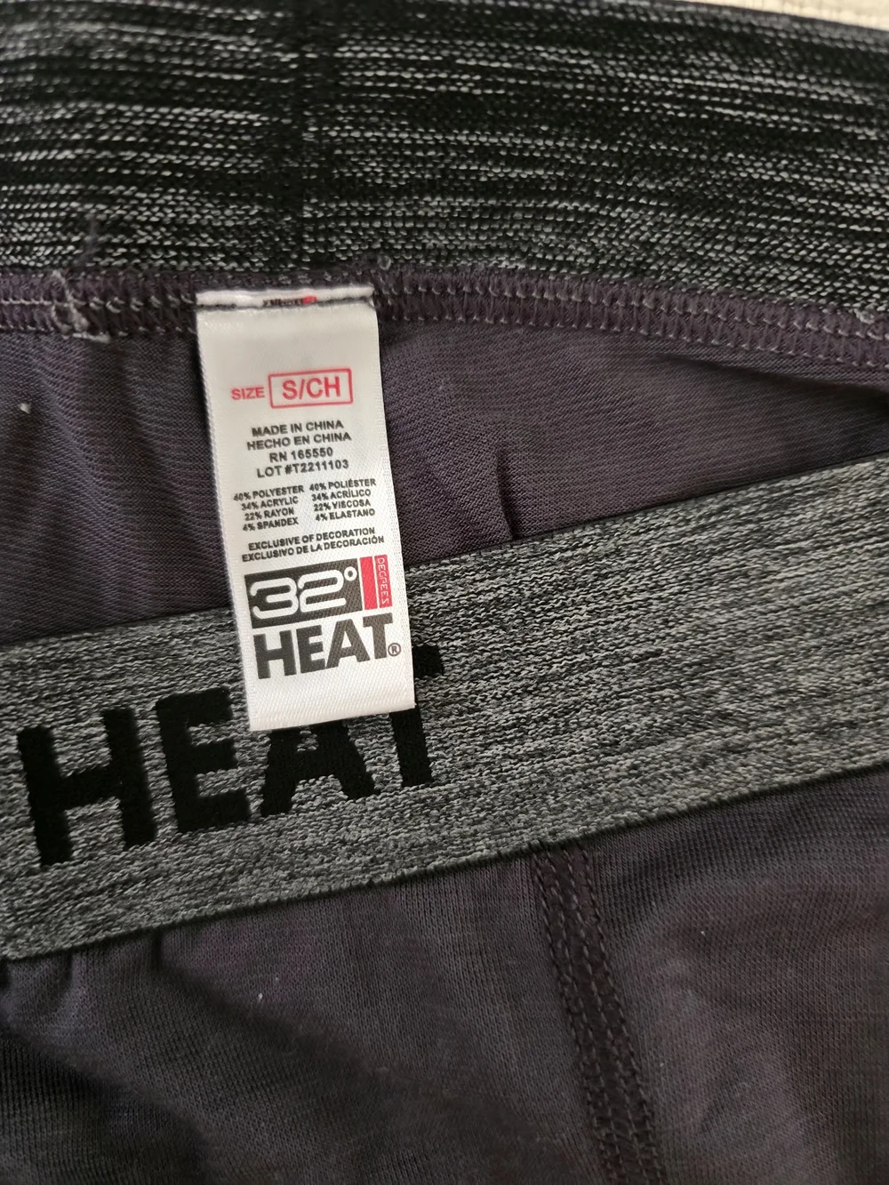 32° Heat Deep Grey Thermal Top with Grey Trim Set Of 2